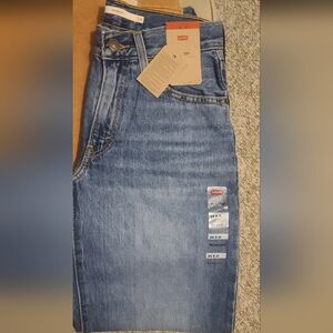 Levi's Women's Blue Relaxed Jeans